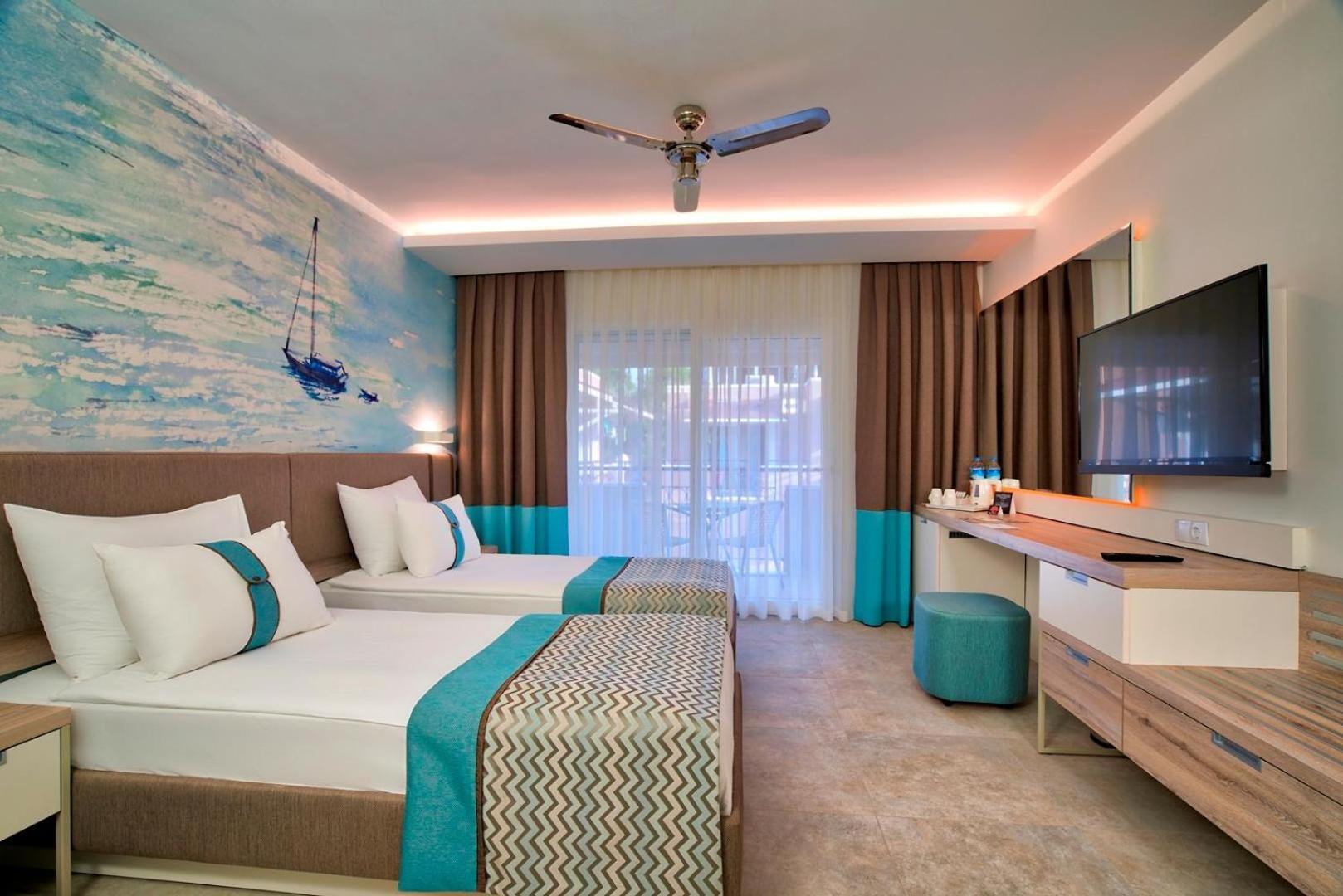 Pirate'S Beach Club Текирова Екстериор снимка